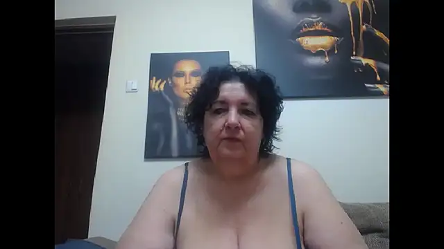 Snapshot of maturekorine chatting on 09-15-25, 09:15 maturekorine online show from 09-15-25, 09:15