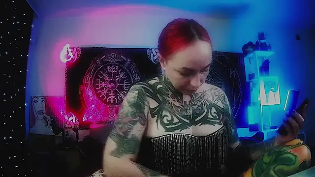 Snapshot of miss_jenna_lovee chatting on 05-22-26, 01:47 miss jenna lovee online show from 05-22-26, 01:47
