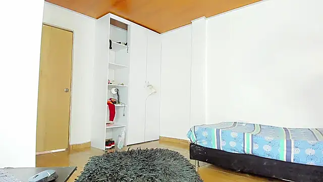 Snapshot of sexynicolqueen chatting on 01-16-26, 10:03 sexynicolqueen online show from 01-16-26, 10:03