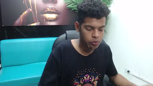 boylittle19cm online show from 03-07-25, 12:34