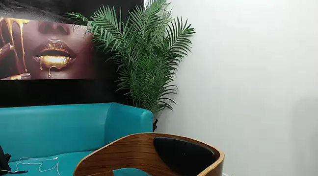 boylittle19cm online show from 03-22-25, 12:25