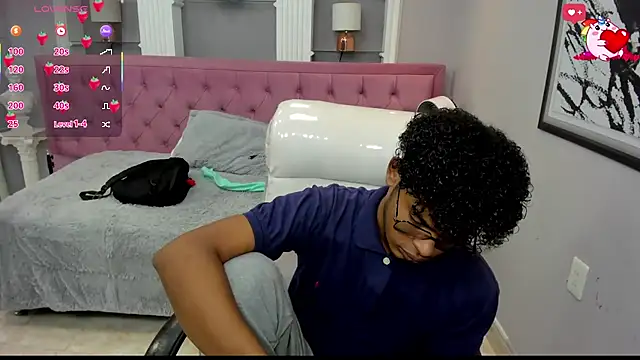 boylittle19cm online show from 10-12-25, 01:12