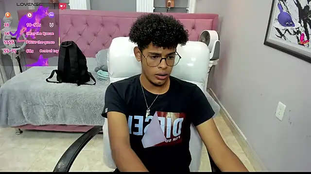 boylittle19cm online show from 10-17-25, 01:53