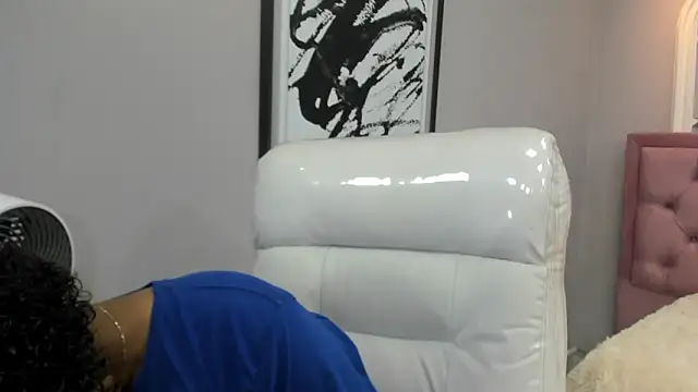 boylittle19cm online show from 11-16-25, 12:43