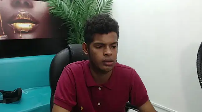 boylittle19cm online show from 03-14-25, 12:40