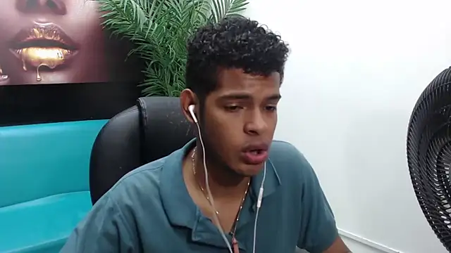 boylittle19cm online show from 03-15-25, 12:24