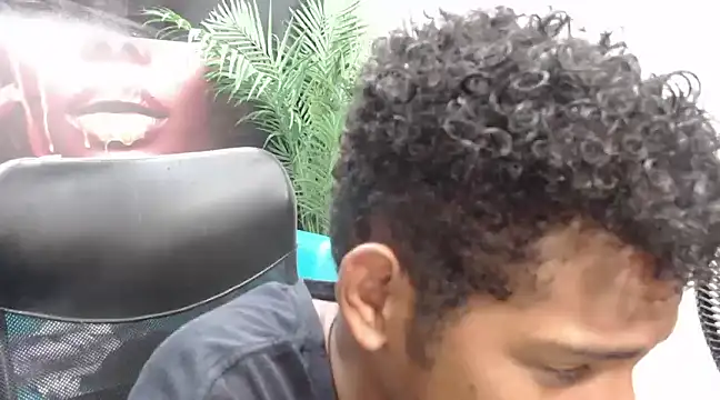 boylittle19cm online show from 03-21-25, 03:35