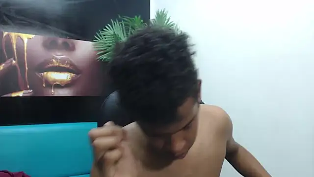 boylittle19cm online show from 03-12-25, 03:40