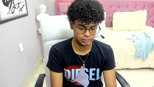 boylittle19cm online show from 11-21-25, 12:26