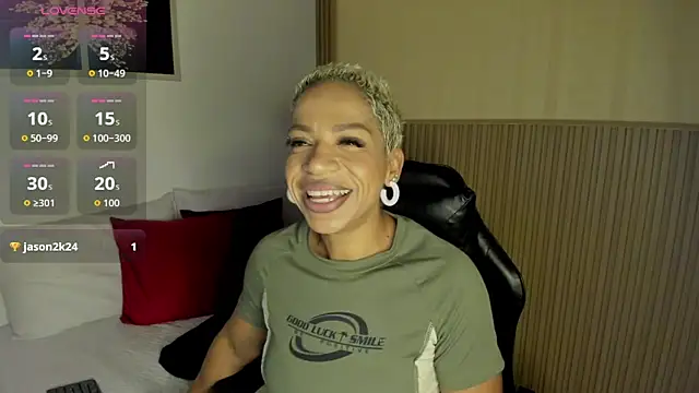 Snapshot of summer_night_ chatting on 02-25-26, 11:43 summer night online show from 02-25-26, 11:43