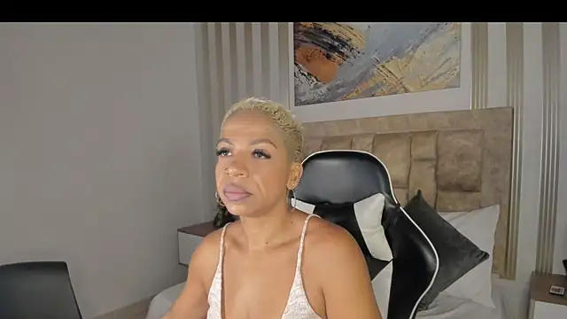 summer night  online show from 12-05-25, 11:31