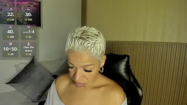 Snapshot of summer_night_ chatting on 02-15-26, 12:48 summer night online show from 02-15-26, 12:48