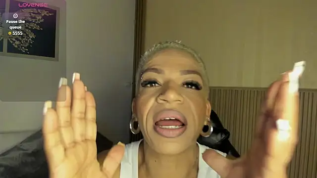 Snapshot of summer_night_ chatting on 02-12-26, 11:21 summer night online show from 02-12-26, 11:21