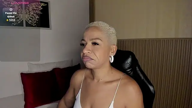 Snapshot of summer_night_ chatting on 03-03-26, 11:39 summer night online show from 03-03-26, 11:39