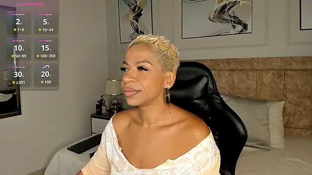 summer night  online show from 12-18-25, 11:47