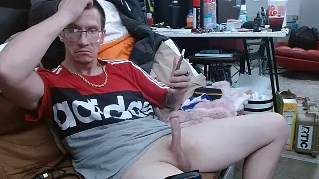 Hatchetwound6969 online show from 04-17-26, 02:14