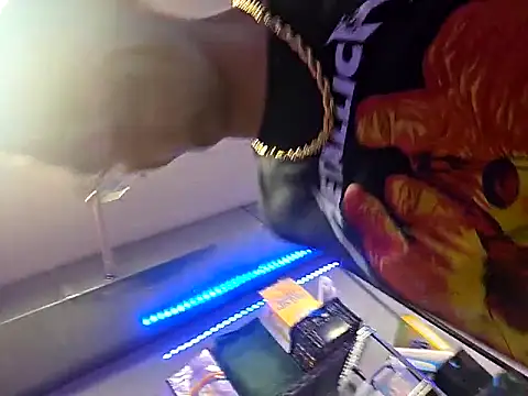 Hatchetwound6969 online show from 04-16-26, 08:04