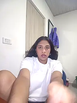 Snapshot of Susan-Rumie chatting on 01-06-26, 10:14 Susan-Rumie online show from 01-06-26, 10:14