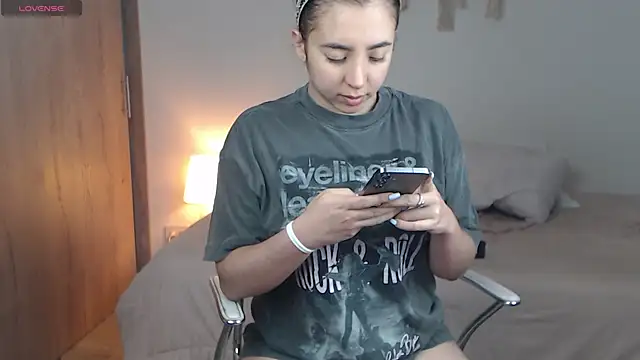 Snapshot of Abii_26 chatting on 02-15-26, 06:47 Abii 26 online show from 02-15-26, 06:47