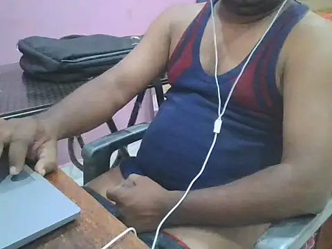 Snapshot of ITGuyhyd chatting on 11-02-25, 08:58 ITGuyhyd online show from 11-02-25, 08:58