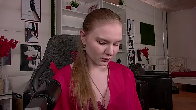 ValerieViolette online show from 02-27-25, 12:34