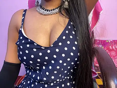 Snapshot of roshni-5 chatting on 02-11-25, 03:08 roshni-5 online show from 02-11-25, 03:08