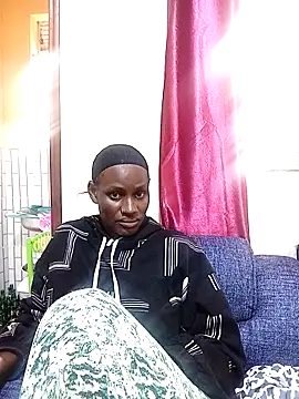 Snapshot of hairy_pussy4 chatting on 02-28-26, 09:09 hairy pussy4 online show from 02-28-26, 09:09