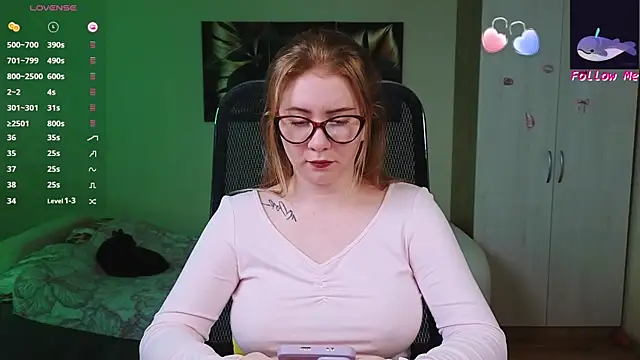 D0nna  online show from 09-13-25, 09:26