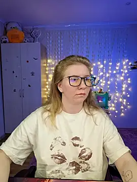 D0nna  online show from 04-13-26, 10:58