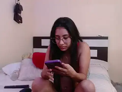 chika hellar online show from 01-30-25, 01:44