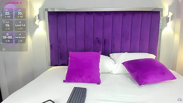 LindsyCater online show from 10-09-25, 12:06