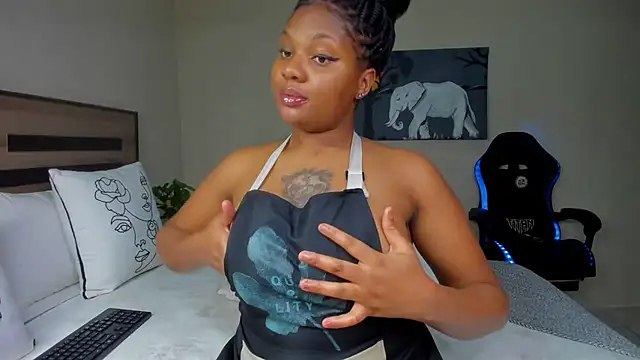 Renee-18 online show from 11-16-25, 10:46