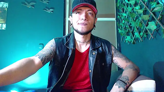 Dicaprioo  online show from 11-14-25, 02:32