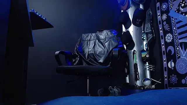 Dicaprioo  online show from 03-19-25, 08:43