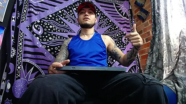 Snapshot of Dicaprioo_ chatting on 02-25-26, 07:14 Dicaprioo online show from 02-25-26, 07:14