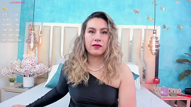 RubbyTaylor online show from 04-10-26, 02:24