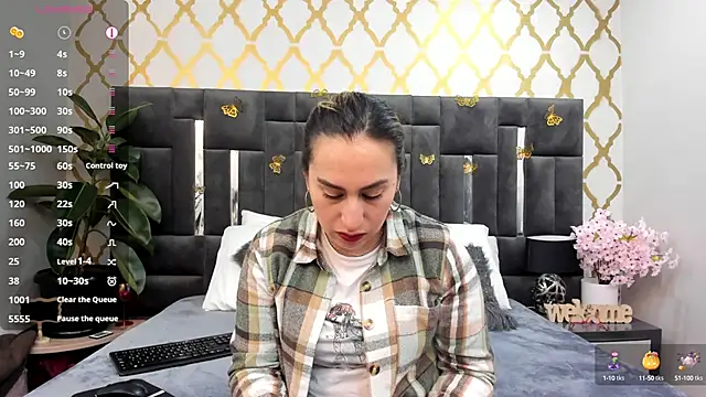 RubbyTaylor online show from 10-07-25, 02:40