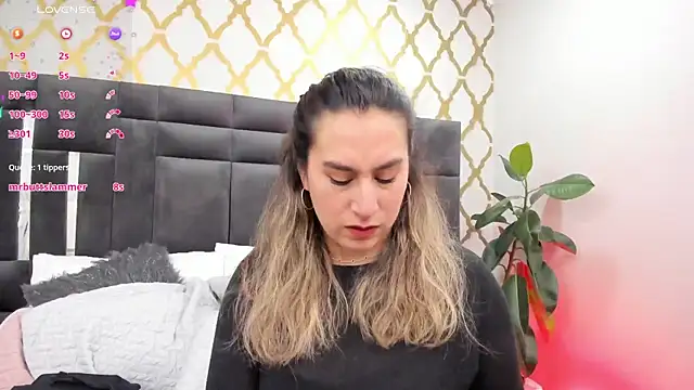 RubbyTaylor online show from 05-18-26, 02:44