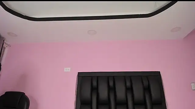 Snapshot of Elsalombardi_ chatting on 02-26-25, 10:38 Elsalombardi  online show from 02-26-25, 10:38