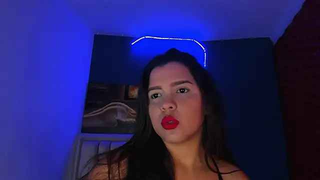 Snapshot of Elsalombardi_ chatting on 03-07-25, 10:35 Elsalombardi  online show from 03-07-25, 10:35