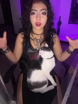 Snapshot of _Gothiccbitch_ chatting on 02-25-26, 05:40 Gothiccbitch online show from 02-25-26, 05:40