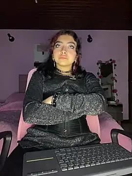 Snapshot of _Gothiccbitch_ chatting on 01-09-25, 08:34  Gothiccbitch  online show from 01-09-25, 08:34