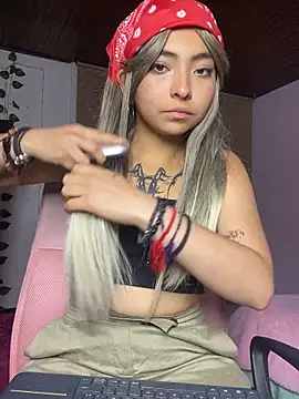 Snapshot of _Gothiccbitch_ chatting on 01-11-25, 06:14  Gothiccbitch  online show from 01-11-25, 06:14