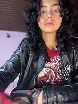 Snapshot of _Gothiccbitch_ chatting on 02-25-25, 02:58  Gothiccbitch  online show from 02-25-25, 02:58