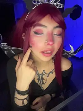 Snapshot of _Gothiccbitch_ chatting on 10-29-25, 04:55  Gothiccbitch  online show from 10-29-25, 04:55