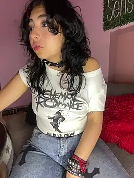 Snapshot of _Gothiccbitch_ chatting on 02-16-25, 09:15  Gothiccbitch  online show from 02-16-25, 09:15