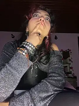 Snapshot of _Gothiccbitch_ chatting on 01-09-25, 05:34  Gothiccbitch  online show from 01-09-25, 05:34