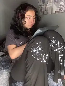 Snapshot of _Gothiccbitch_ chatting on 03-20-25, 09:15  Gothiccbitch  online show from 03-20-25, 09:15