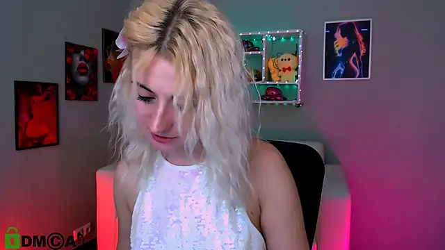 Snapshot of melisa_white1 chatting on 06-15-26, 07:35 melisa white1 online show from 06-15-26, 07:35