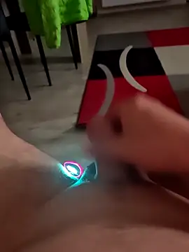 Szeltolo001 online show from 03-07-26, 03:35